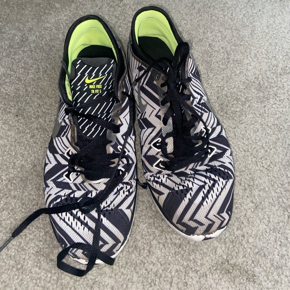 Nike TR Fit 5.0 . Women’s Size 9 - Picture 2 of 4
